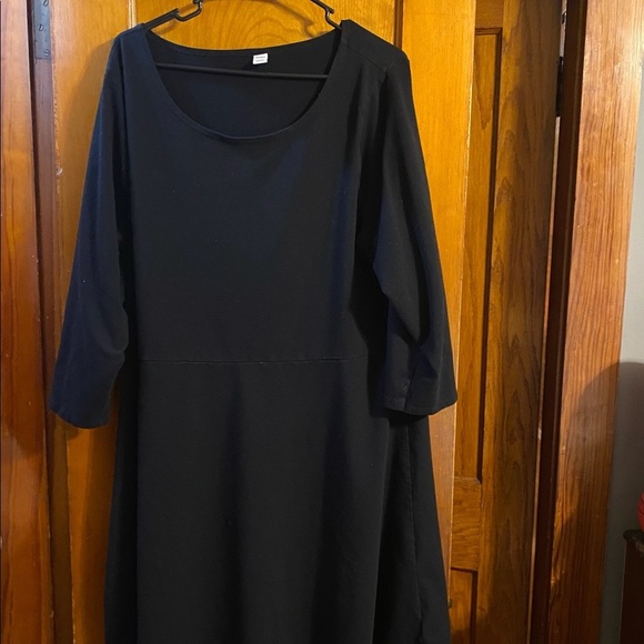 Old Navy Dresses & Skirts - Flattering Fit and Flare Dress with Quarter Length Sleeves-XXL/2X